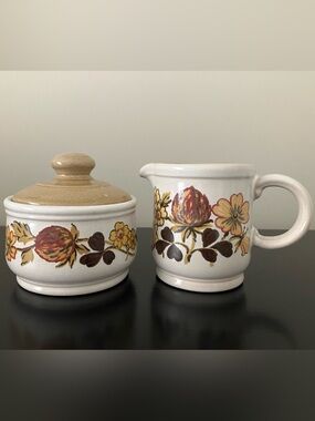 Vintage Sadler Stoneware Lidded Sugar Bowl and Creamer Set - Clover Pattern